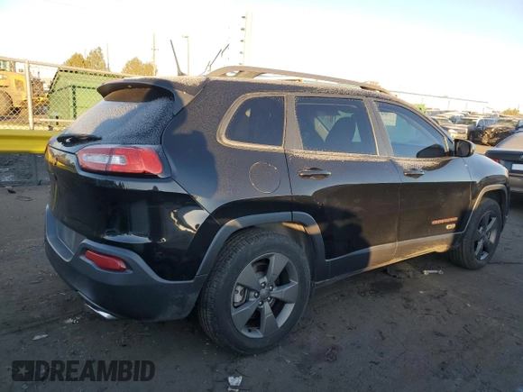2017 Jeep Cherokee 75th Anniversary Edition с VIN 1C4PJMCS3HW564721, выставлен на аукционе Copart как лот 43453775 с пробегом 70 163 миль миль и Списание • Salvage title. История ставок и продаж доступна на DreamBid. Изображение 3.