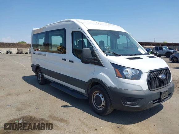 2023 Ford Transit Passenger XL with VIN 1FBAX2CG7PKC04821, listed as a IAAI auction lot 42379783 with 15,909 mi miles and . Bid and sale history available at DreamBid. Image 1.
