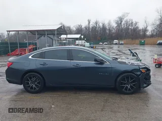 2019 Chevrolet Malibu LS z VIN 1G1ZB5ST4KF176256, wystawiony jako IAAI lot #41846361 z przebiegiem 172 654 mil mil oraz . Historia ofert i sprzedaży dostępna na DreamBid. Obrazek 12.