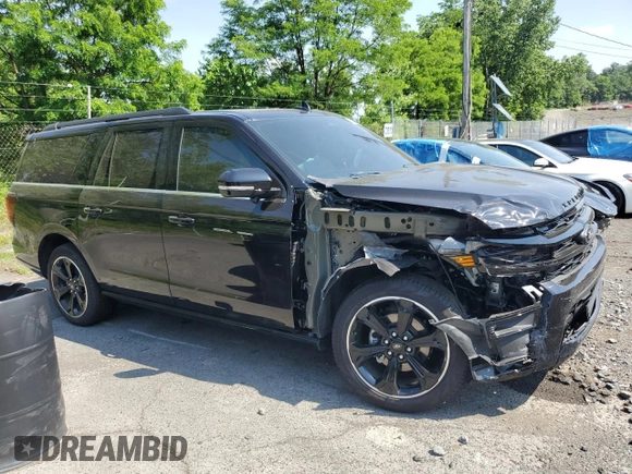 2024 Ford Expedition Max Limited with VIN 1FMJK2A83REB14942, listed as a Copart auction lot 62335885 with 9,928 mi miles and Salvage title. Bid and sale history available at DreamBid. Image 4.