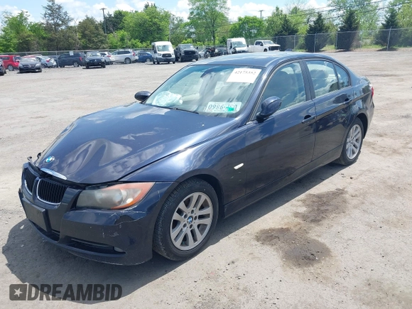 2007 BMW 3 Series 328i with VIN WBAVA33577KX82272, listed as a IAAI auction lot 42175352 with 194,774 mi miles and . Bid and sale history available at DreamBid. Image 17.