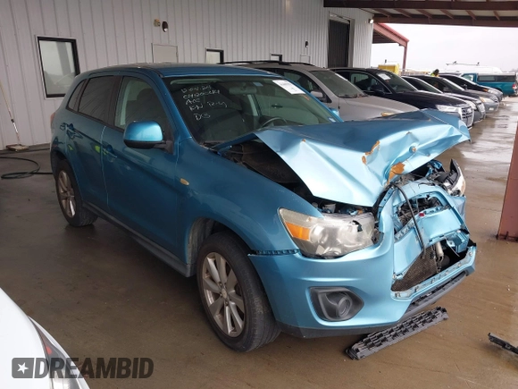 2014 Mitsubishi Outlander Sport ES with VIN 4A4AP3AU5EE028818, listed as a IAAI auction lot 41465951 with 119,577 mi miles. Bid and sale history available at carsss.com. Image 1.