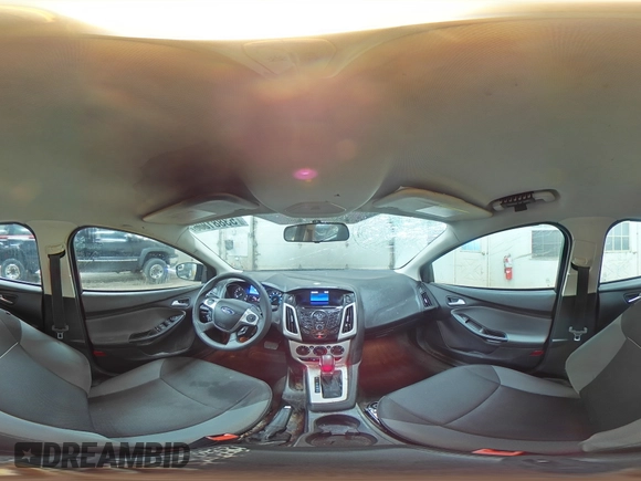 2013 Ford Focus SE z VIN 1FADP3F27DL226263, wystawiony jako Copart lot #53881835 z przebiegiem 176 185 mil mil oraz Czysty tytuł • Clean title. Historia ofert i sprzedaży dostępna na DreamBid. Obrazek 14.