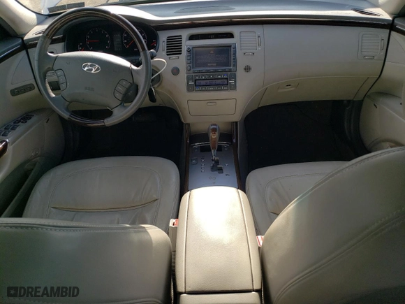 2011 Hyundai Azera Limited with VIN KMHFC4DFXBA530864, listed as a Copart auction lot 45673405 with 96,940 mi miles and Salvage Title. Bid and sale history available at carsss.com. Image 8.