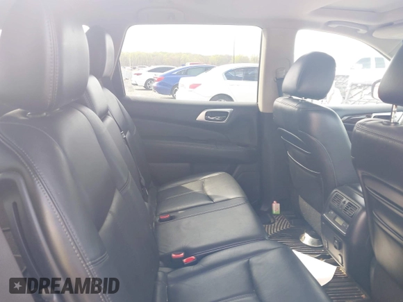 2013 Nissan Pathfinder SV z VIN 5N1AR2MM8DC669023, wystawiony jako IAAI lot #42039424 z przebiegiem 178 000 mil mil oraz . Historia ofert i sprzedaży dostępna na DreamBid. Obrazek 8.
