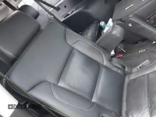 2018 Chevrolet Suburban LT z VIN 1GNSCHKC1JR394991, wystawiony jako IAAI lot #41192222 z przebiegiem 90 313 mil mil oraz . Historia ofert i sprzedaży dostępna na DreamBid. Obrazek 8.