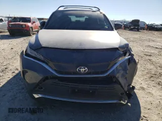 2022 Toyota Venza LE with VIN JTEAAAAH8NJ112490, listed as a Copart auction lot 82372823 with 24,040 mi miles. Bid and sale history available at carsss.com. Image 5.