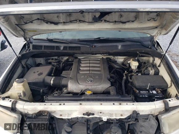 2010 Toyota Sequoia Platinum with VIN 5TDYY5G16AS024471, listed as a Copart auction lot 86892494 with 261,073 mi miles and Clean Title. Bid and sale history available at carsss.com. Image 12.