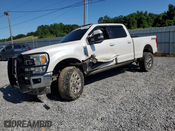 2017 Ford F-250 Lariat with VIN 1FT7W2BT8HEE81095, listed as a Copart auction lot 57960545 with 200,323 mi miles and Salvage title. Bid and sale history available at DreamBid. Image 1.