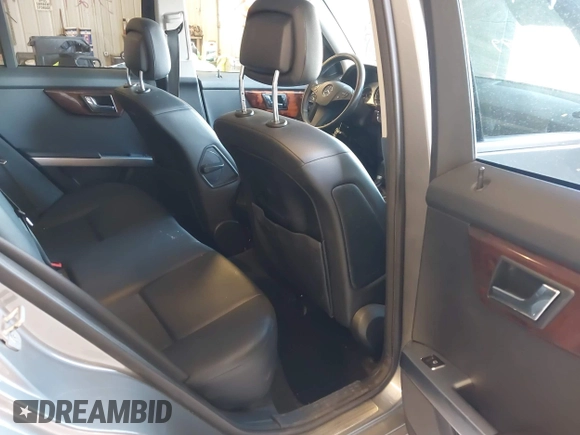 2010 Mercedes-Benz GLK 350 with VIN WDCGG8HB3AF429608, listed as a IAAI auction lot 42031299 with 131,696 mi miles and . Bid and sale history available at DreamBid. Image 8.