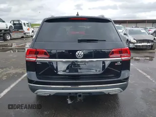 2018 Volkswagen Atlas SEL Premium z VIN 1V2NR2CA5JC533259, wystawiony jako IAAI lot #41799476 z przebiegiem 49 616 mil mil oraz . Historia ofert i sprzedaży dostępna na DreamBid. Obrazek 16.