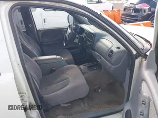 2000 Dodge Durango with VIN 1B4HS28N9YF263084, listed as a IAAI auction lot 42101623 with 224,766 mi miles and . Bid and sale history available at DreamBid. Image 5.