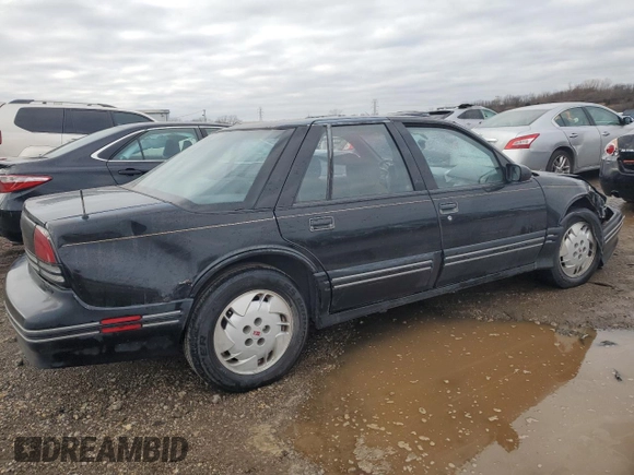 1996 Oldsmobile Cutlass Supreme S z VIN 1G3WH52M5TF374900, wystawiony jako Copart lot #86363644 z przebiegiem 160 137 mil mil oraz Szkody całkowita. Historia ofert i sprzedaży dostępna na DreamBid. Obrazek 3.