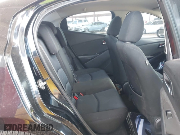 2016 Scion iA z VIN 3MYDLBZV2GY102744, wystawiony jako IAAI lot #42118048 z przebiegiem 128 772 mil mil oraz . Historia ofert i sprzedaży dostępna na DreamBid. Obrazek 8.