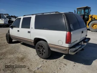 1998 GMC Suburban z VIN 1GKEC16R0WJ712847, wystawiony jako Copart lot #68557804 z przebiegiem 262 538 mil mil oraz Szkoda całkowita • Salvage title. Historia ofert i sprzedaży dostępna na DreamBid. Obrazek 2.