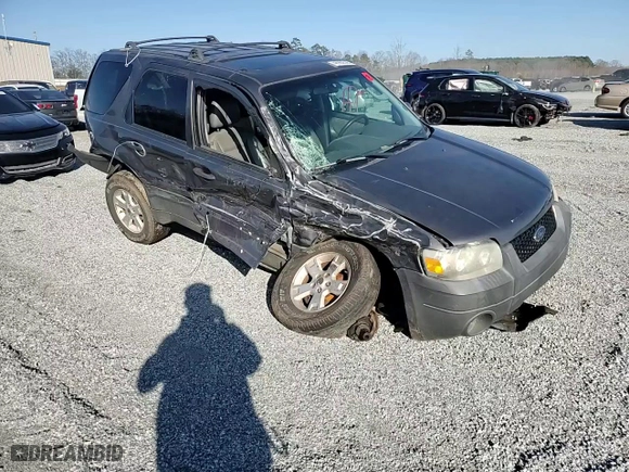 2006 Ford Escape XLT with VIN 1FMCU03186KA77066, listed as a Copart auction lot 48992595 with 194,629 mi miles and Salvage Title. Bid and sale history available at carsss.com. Image 11.