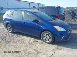 2013 Toyota Prius Two with VIN JTDZN3EU9D3271326, listed as a IAAI auction lot 42115506 with 185,846 mi miles. Bid and sale history available at carsss.com. Image 1.