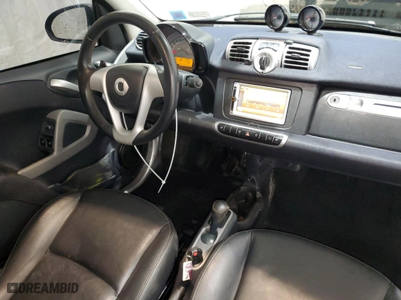 2013 Smart fortwo Pure with VIN WMEEJ3BA0DK601852, listed as a Copart auction lot 84678134 with NaN miles and Clean Title. Bid and sale history available at carsss.com. Image 8.