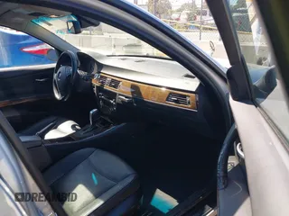 2007 BMW 3 Series 328i with VIN WBAVC53537FZ80538, listed as a IAAI auction lot 42675956 with 235,056 mi miles and . Bid and sale history available at DreamBid. Image 5.