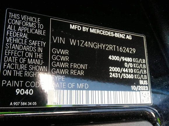 2024 Mercedes-Benz Sprinter Passenger with VIN W1Z4NGHY2RT162429, listed as a IAAI auction lot 41994321 with 6,092 mi miles. Bid and sale history available at carsss.com. Image 9.