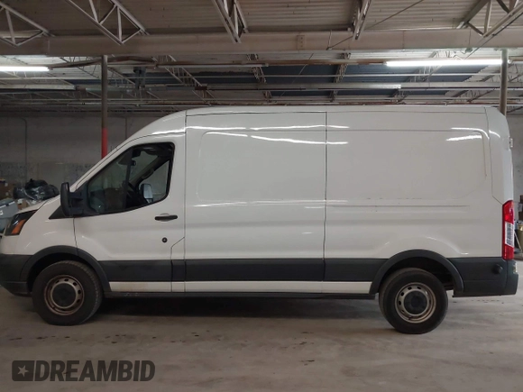 2018 Ford Transit with VIN 1FTBW2CM4JKA88252, listed as a IAAI auction lot 42058971 with 63,456 mi miles and . Bid and sale history available at carsss.com. Image 15.