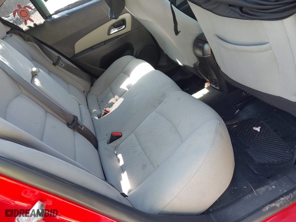 2016 Chevrolet Cruze Limited LT with VIN 1G1PE5SB0G7224942, listed as a IAAI auction lot 41635960 with 104,384 mi miles. Bid and sale history available at carsss.com. Image 8.