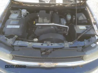 2005 Chevrolet TrailBlazer LS with VIN 1GNDS13S452221697, listed as a Copart auction lot 51628635 with 172,866 mi miles and Salvage Title. Bid and sale history available at DreamBid. Image 12.