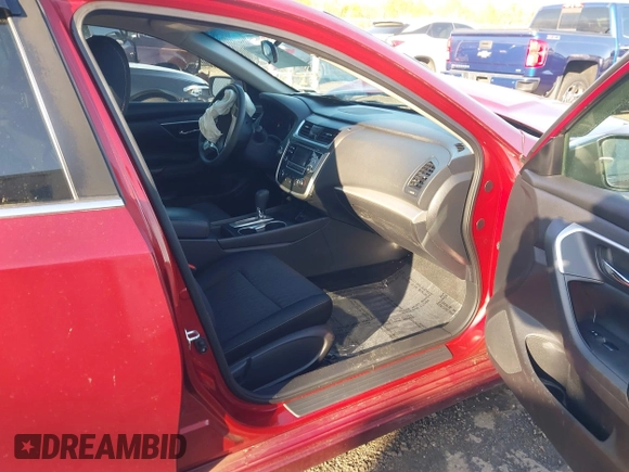 2017 Nissan Altima SV with VIN 1N4AL3AP4HC499622, listed as a IAAI auction lot 41984789 with 158,980 mi miles and . Bid and sale history available at carsss.com. Image 5.