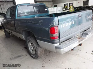 1998 Dodge Ram 1500 with VIN 3B7HF13Z1WG234475, listed as a IAAI auction lot 41523893 with 195,646 mi miles. Bid and sale history available at carsss.com. Image 3.
