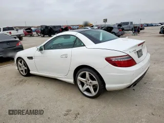 2016 Mercedes-Benz SLK 300 z VIN WDDPK3JA2GF117254, wystawiony jako Copart lot #54530495 z przebiegiem 68 630 mil mil oraz Szkoda całkowita • Salvage title. Historia ofert i sprzedaży dostępna na DreamBid. Obrazek 2.