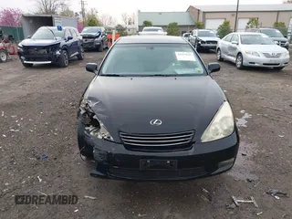 2004 Lexus ES 330 with VIN JTHBA30G445015435, listed as a IAAI auction lot 41919639 with 196,982 mi miles. Bid and sale history available at carsss.com. Image 12.