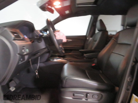 2019 Honda Passport EX-L with VIN 5FNYF7H54KB000839, listed as a Copart auction lot 41631845 with 86,804 mi miles and Salvage Title. Bid and sale history available at carsss.com. Image 9.