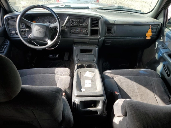 2002 Chevrolet Silverado 1500HD LT with VIN 1GCGK13U82F207121, listed as a Copart auction lot 79967784 with 343,097 mi miles and Clean Title. Bid and sale history available at carsss.com. Image 8.