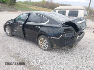 2013 Nissan Altima SV with VIN 1N4AL3AP1DC909464, listed as a IAAI auction lot 42012908 with 135,706 mi miles and . Bid and sale history available at carsss.com. Image 3.