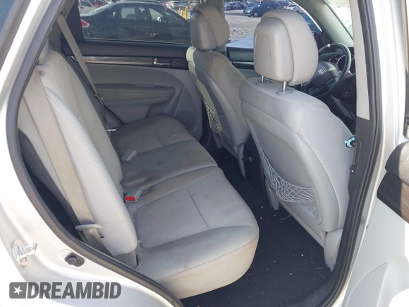 2011 Kia Sorento LX with VIN 5XYKTCA16BG187413, listed as a IAAI auction lot 42538874 with 162,002 mi miles and . Bid and sale history available at DreamBid. Image 8.