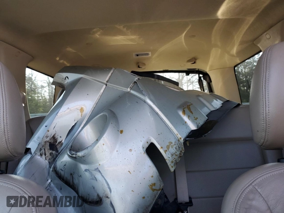 2005 Ford Escape Limited with VIN 1FMYU94195KB35872, listed as a Copart auction lot 63285755 with 145,638 mi miles and Salvage title. Bid and sale history available at DreamBid. Image 10.