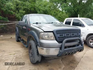 2004 Ford F-150 STX with VIN 1FTRX12W04NC31418, listed as a IAAI auction lot 42182162 with 355,095 mi miles and . Bid and sale history available at carsss.com. Image 1.