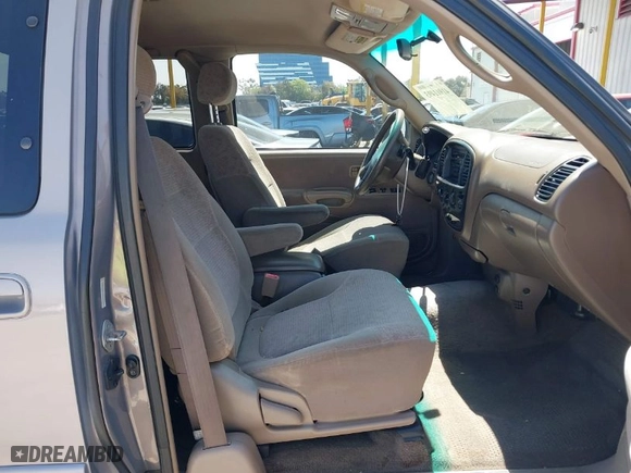 2001 Toyota Tundra Ltd with VIN 5TBRT38131S126759, listed as a IAAI auction lot 41911493 with 158,935 mi miles. Bid and sale history available at carsss.com. Image 5.