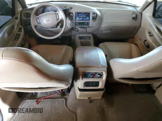 2002 Ford Expedition Eddie Bauer z VIN 1FMPU18L22LA23719, wystawiony jako Copart lot #57863995 z przebiegiem 148 641 mil mil oraz Szkoda całkowita • Salvage title. Historia ofert i sprzedaży dostępna na DreamBid. Obrazek 8.