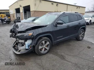 2020 Jeep Cherokee Limited with VIN 1C4PJMDX3LD562210, listed as a Copart auction lot 82904974 with 101,022 mi miles and Non repairable. Bid and sale history available at DreamBid. Image 1.