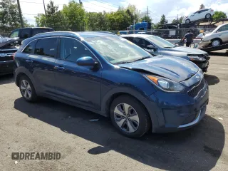 2018 Kia Niro FE with VIN KNDCB3LC3J5153586, listed as a Copart auction lot 67864184 with 86,574 mi miles and Salvage Title. Bid and sale history available at carsss.com. Image 4.