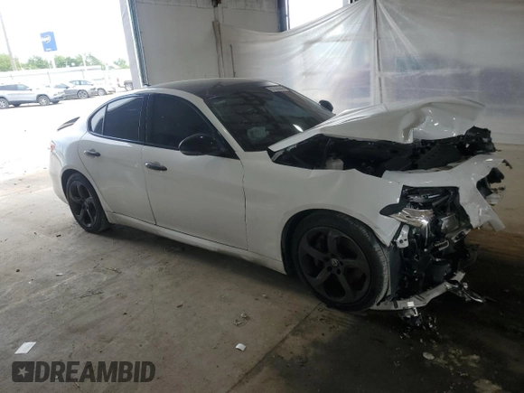 2019 Alfa Romeo Giulia Sport с VIN ZARFAMAN0K7604236, выставлен на аукционе Copart как лот 57365945 с пробегом Не указан миль и На запчасти • Non repairable. История ставок и продаж доступна на DreamBid. Изображение 4.