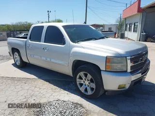 2010 Chevrolet Silverado 1500 LT with VIN 3GCRCSE07AG283691, listed as a IAAI auction lot 42036305 with 240,896 mi miles and . Bid and sale history available at DreamBid. Image 1.