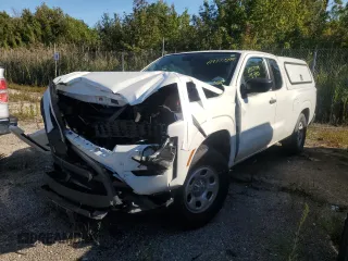 2024 Nissan Frontier S with VIN 1N6ED1CL8RN635597, listed as a Copart auction lot 69277294 with 7,927 mi miles and Salvage Title. Bid and sale history available at carsss.com. Image 1.