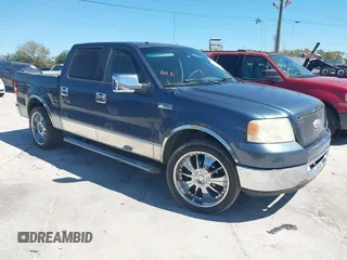 2006 Ford F-150 XLT with VIN 1FTRW12WX6FB01355, listed as a IAAI auction lot 41704073 with 160,854 mi miles. Bid and sale history available at carsss.com. Image 1.