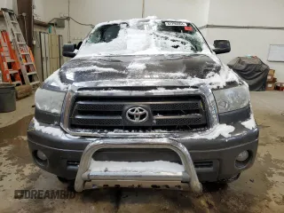 2013 Toyota Tundra z VIN 5TFDY5F18DX271506, wystawiony jako Copart lot #82296664 z przebiegiem Nie podano mil oraz Szkoda całkowita • Salvage title. Historia ofert i sprzedaży dostępna na DreamBid. Obrazek 5.
