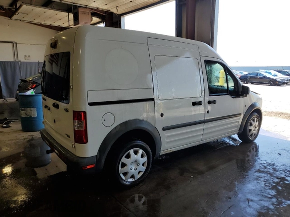 2013 Ford Transit Connect XL z VIN NM0LS7CN5DT176700, wystawiony jako Copart lot #55332975 z przebiegiem 172 573 mil mil oraz Szkoda całkowita • Salvage title. Historia ofert i sprzedaży dostępna na DreamBid. Obrazek 3.