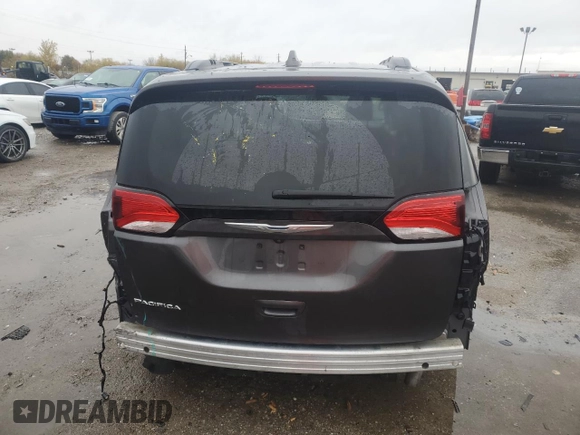 2017 Chrysler Pacifica Touring L with VIN 2C4RC1BG4HR810277, listed as a Copart auction lot 77885014 with 101,492 mi miles and Salvage Title. Bid and sale history available at DreamBid. Image 6.