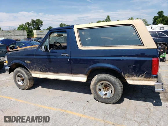 1992 Ford Bronco Custom with VIN 1FMEU15HXNLA27805, listed as a Copart auction lot 59922174 with Not Provided miles and Salvage Title. Bid and sale history available at DreamBid. Image 2.