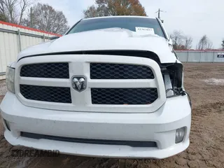 2016 Ram 1500 Tradesman z VIN 1C6RR6KG5GS404699, wystawiony jako IAAI lot #41367027 z przebiegiem 56 757 mil mil oraz . Historia ofert i sprzedaży dostępna na DreamBid. Obrazek 12.